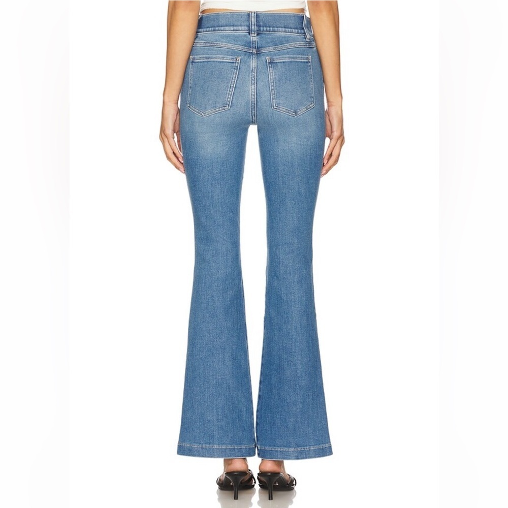 NWOT SPANX Kick Flare Stretch Jeans Stonewash Blue Size Medium Tall - Picture 4 of 16